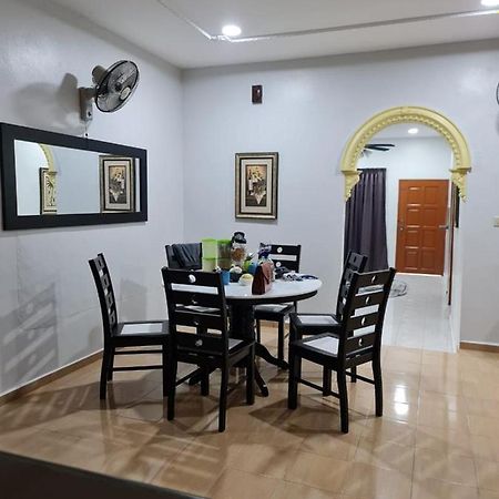 De Amija Homestay Kuantan Exteriör bild